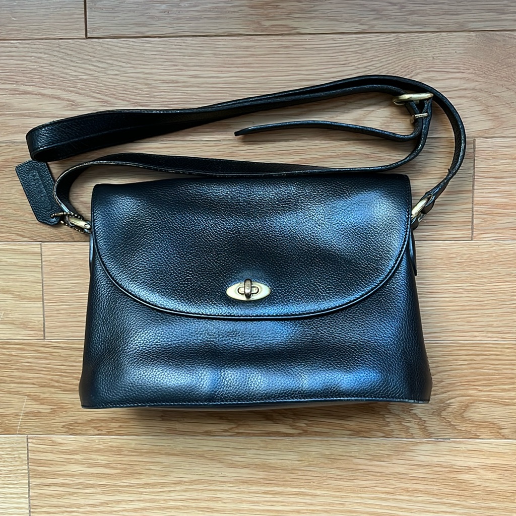 Vintage Coach Madison Waldorf Cross Body Purse Black Leather